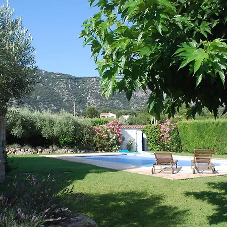 Provencal Villa, Luberon Park Villa *